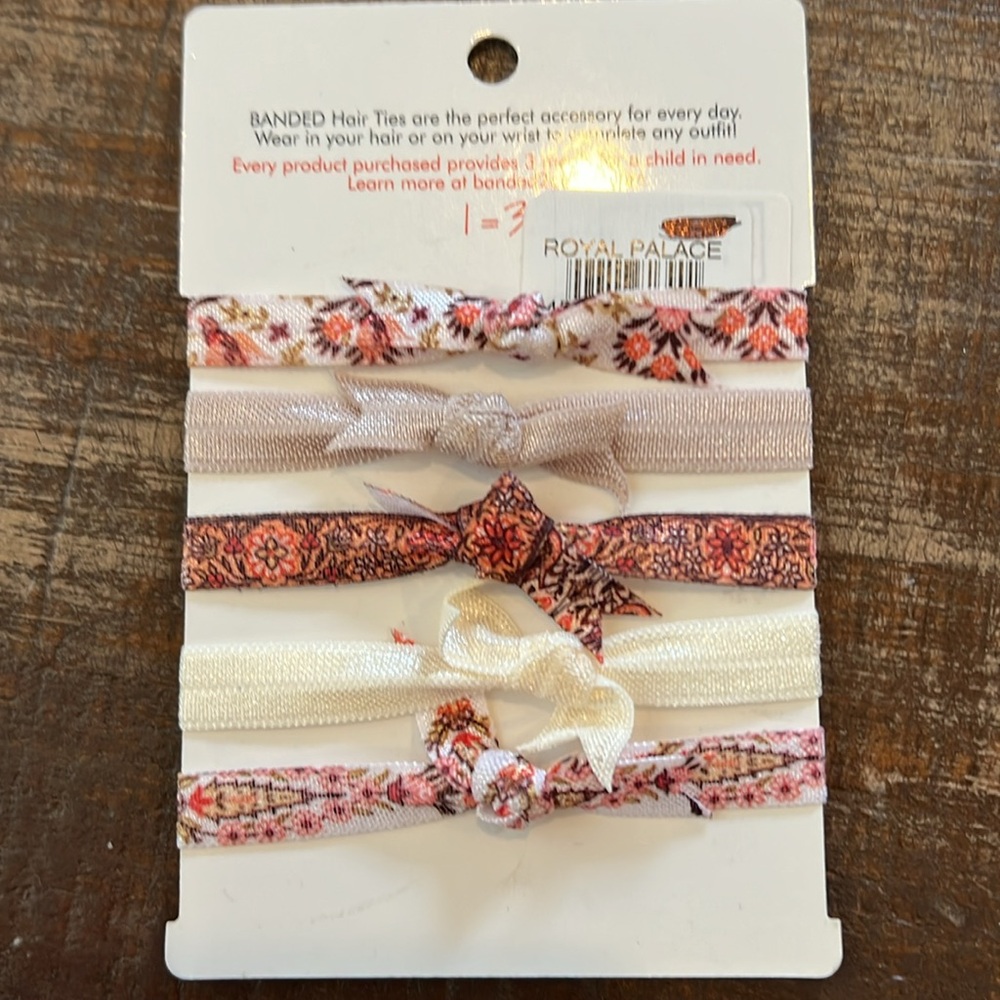 Banded hair ties NWT - Picture 3 of 3